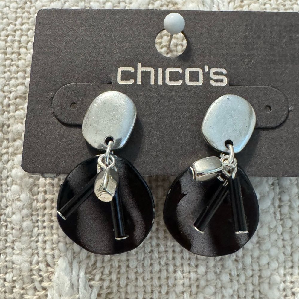 0253-Chico's Black and‎ Silver Earrings
